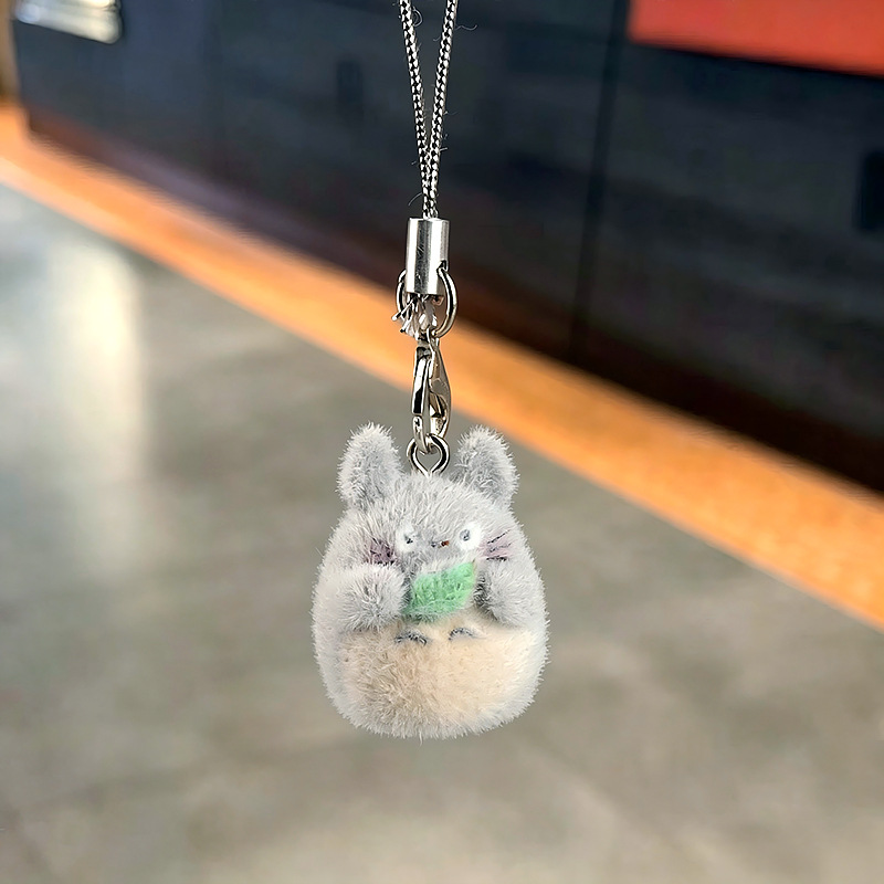 ふわふわ素材の小さな人形型キーホルダー。かわいいチンチラのモ - Phone Accessories And Electronics のレビューと価格