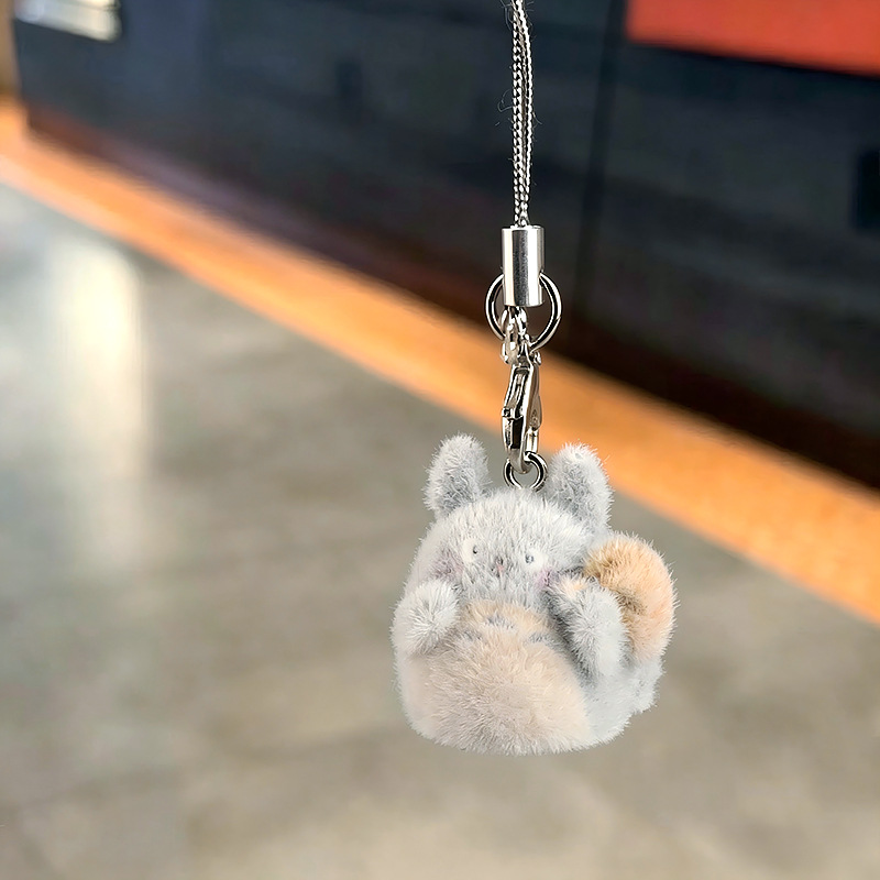 ふわふわ素材の小さな人形型キーホルダー。かわいいチンチラのモ - Phone Accessories And Electronics のレビューと価格