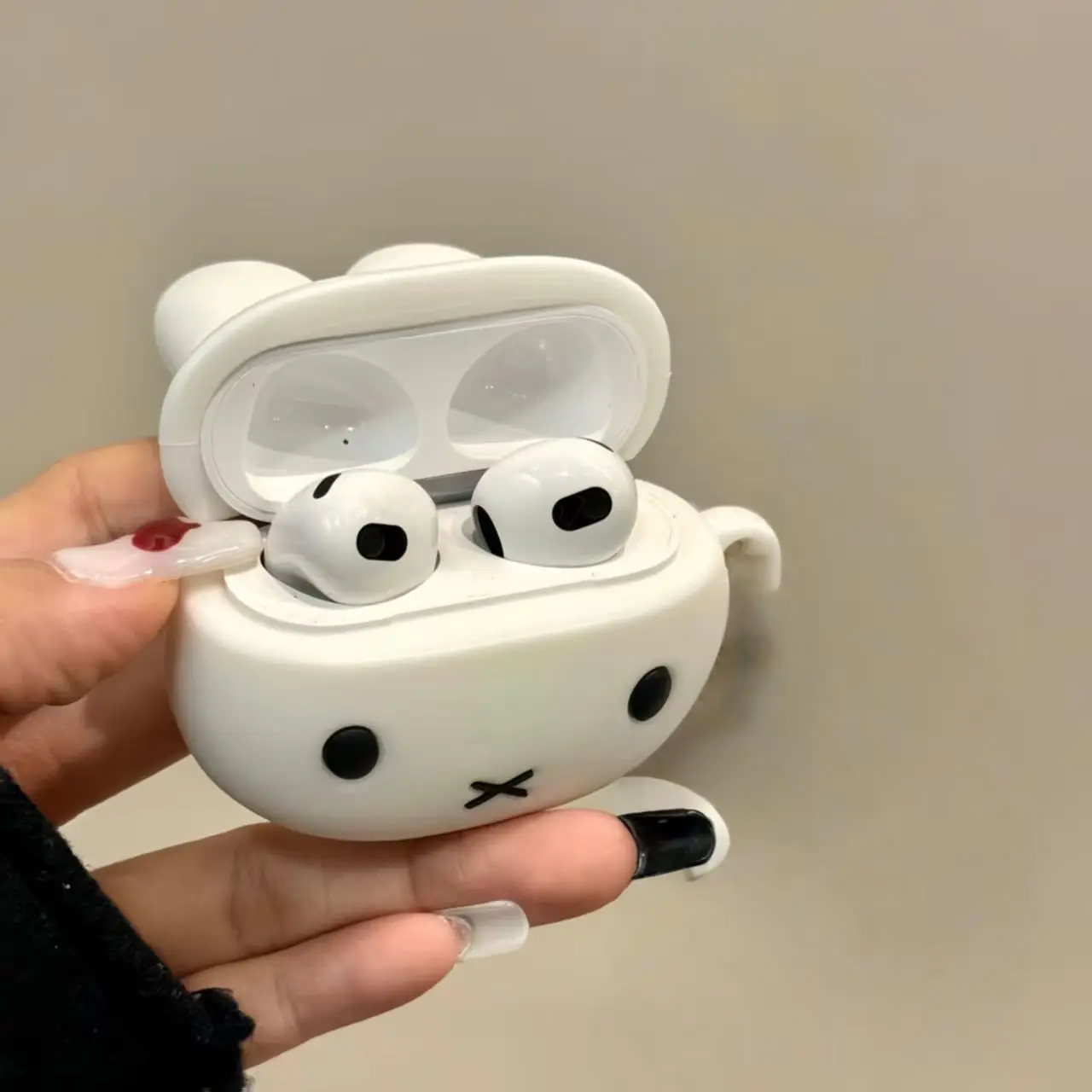 ミッフィーのかわいいシリコン製Bluetoothワイヤレスイ - Wireless Earbuds Case のレビューと価格