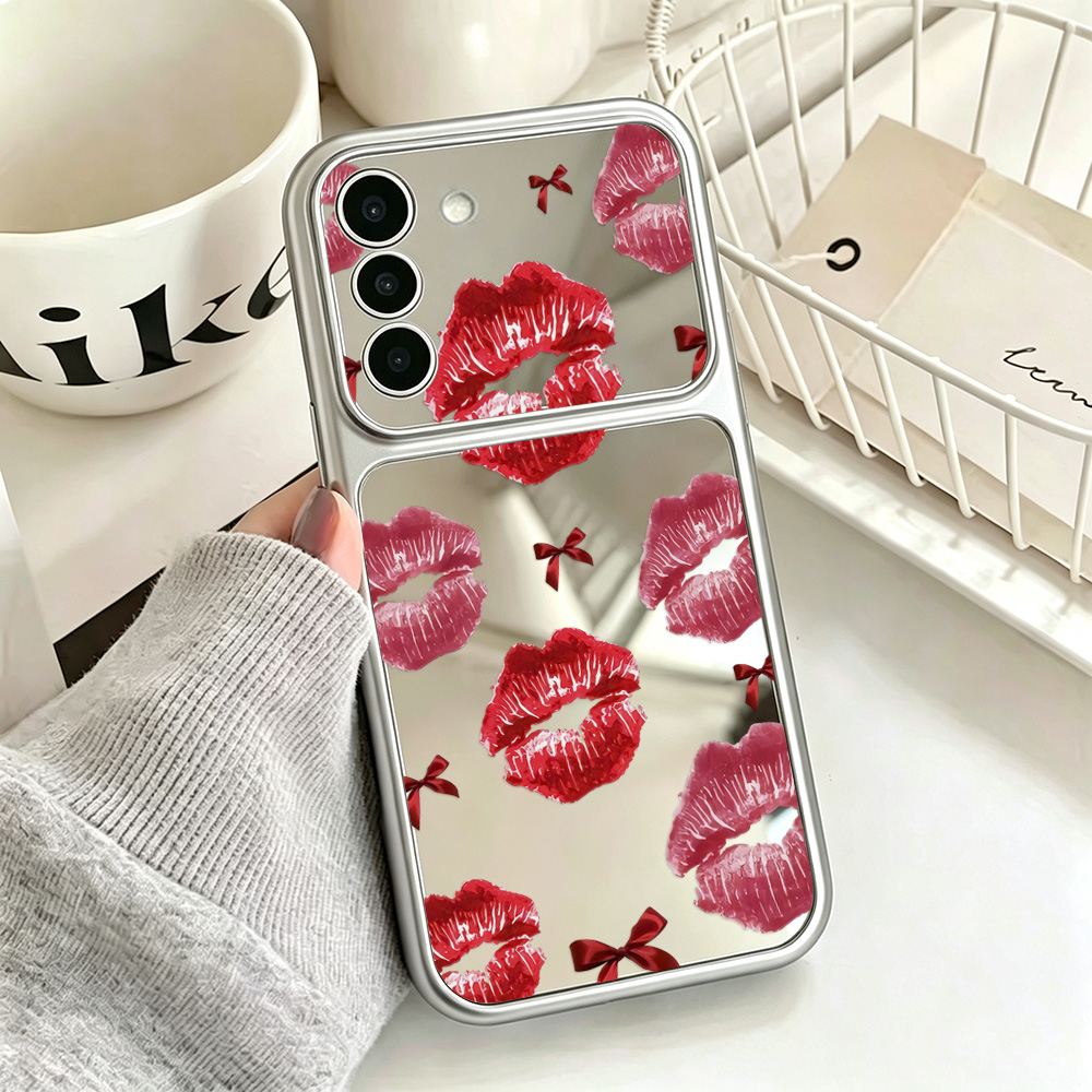 リボンと赤い唇の模様が描かれた、Samsung A57、A1 - Phone Accessories Red のレビューと価格